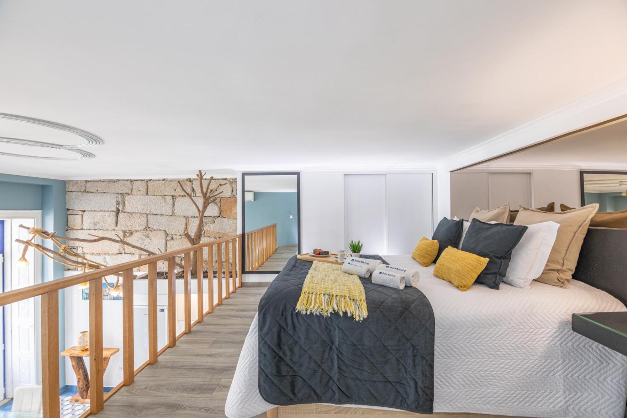 Ferienwohnung Deluxe Spacious Flats w Mezzanine by Host Wise Porto Exterior foto